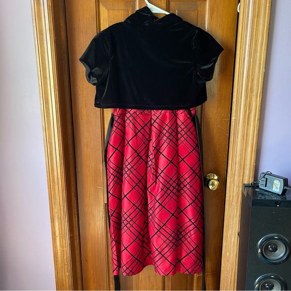 Pippa & Julie 2 piece set - Picture 2 of 2